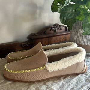 Women's Rothy's Slippers NWOT